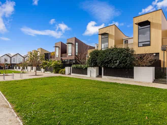 6 Cochrane Road, Hobsonville