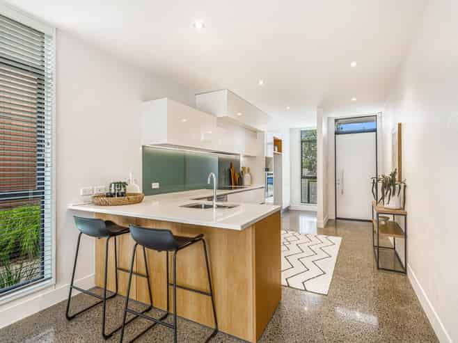 6 Cochrane Road, Hobsonville