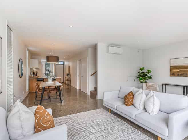 6 Cochrane Road, Hobsonville