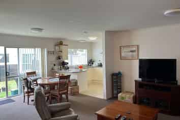 3 Gordon Davies Lane, Huntington