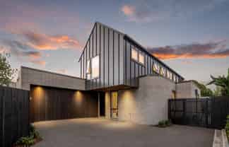 2/105 Tomes Road, Saint Albans