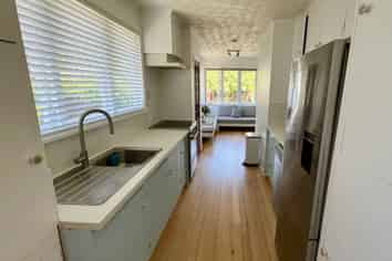 51A Hall Road, Matua