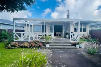 51A Hall Road, Matua