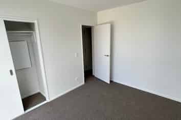 4/16 Treasure Lane, Te Atatu South