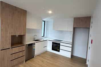 4/16 Treasure Lane, Te Atatu South