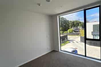 4/16 Treasure Lane, Te Atatu South