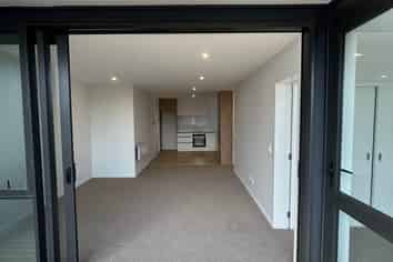 5/16 Treasure Lane, Te Atatu South