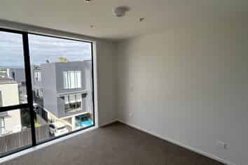 7/16 Treasure Lane, Te Atatu South