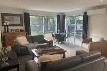 65B Longfellow Street, Sydenham