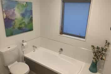 65B Longfellow Street, Sydenham