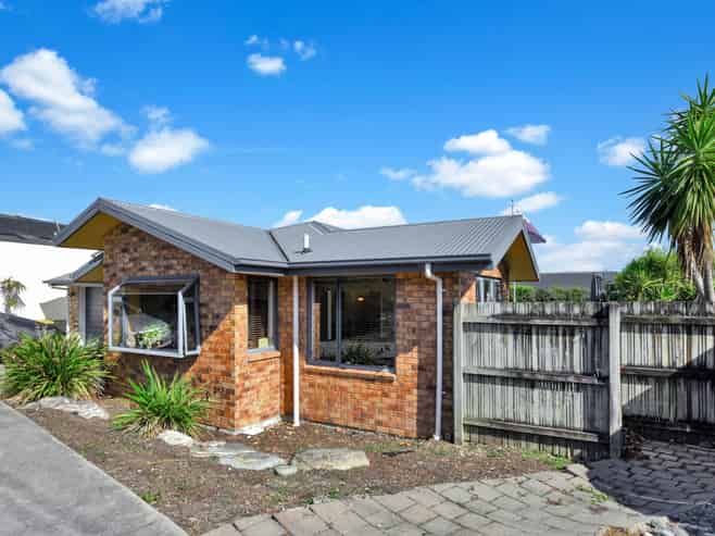 376 Suffolk Road, Stoke