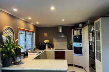 27 Kinloch Drive, Bethlehem