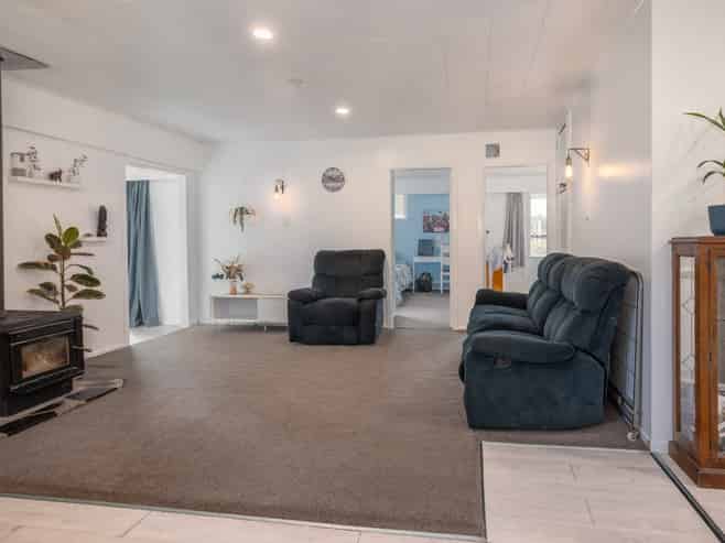 22 Peehimanini Road, Waitahanui