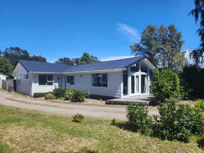 22 Peehimanini Road, Waitahanui