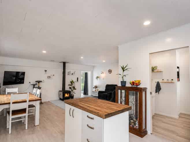 22 Peehimanini Road, Waitahanui