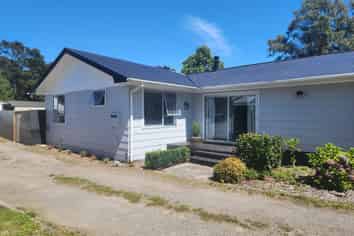 22 Peehimanini Road, Waitahanui