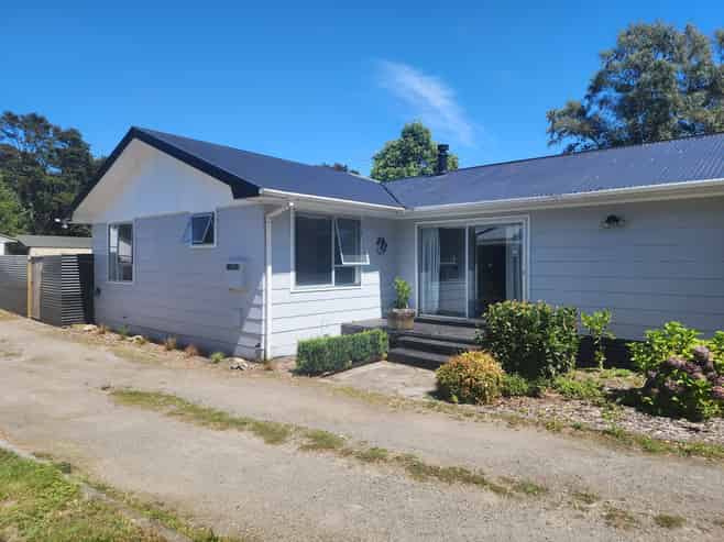 22 Peehimanini Road, Waitahanui
