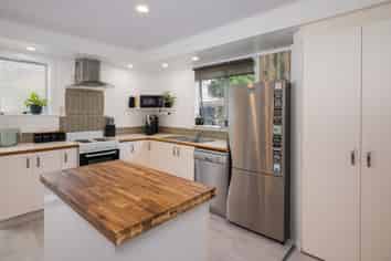 22 Peehimanini Road, Waitahanui