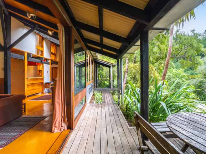 99 Elmslie Road, Pinehaven