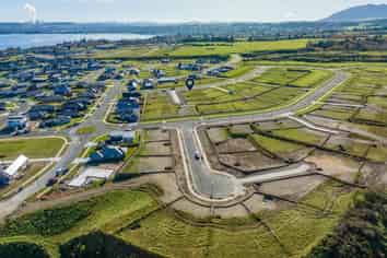 14 Makomako Crescent, Wharewaka