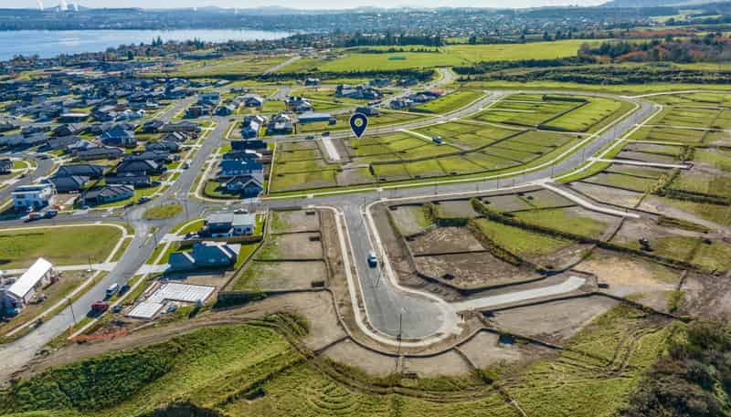 14 Makomako Crescent, Wharewaka