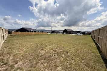 14 Makomako Crescent, Wharewaka