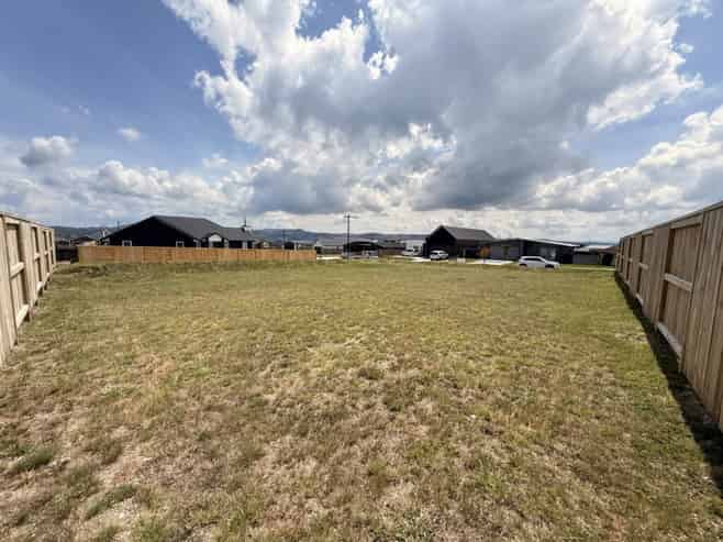 14 Makomako Crescent, Wharewaka