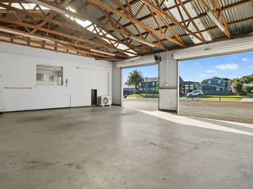 Motivated Vendor - high profile freehold site