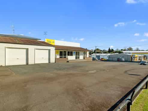 Motivated Vendor - high profile freehold site