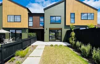 3 Golden Fall Road, Hobsonville