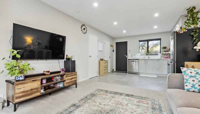 7/30 West Coast Road, Glen Eden