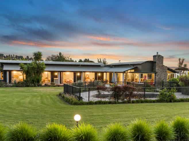 1963 Great South Road, Bombay