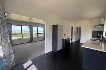 1 Ayrton Street, Te Atatu South