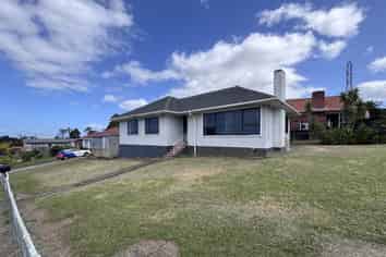 1 Ayrton Street, Te Atatu South