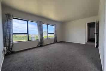 1 Ayrton Street, Te Atatu South