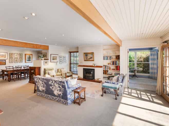 48 Memorial Avenue, FENDALTON