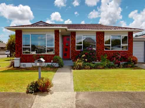 8 Harrow Street, Levin