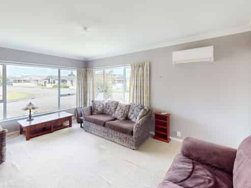 8 Harrow Street, Levin