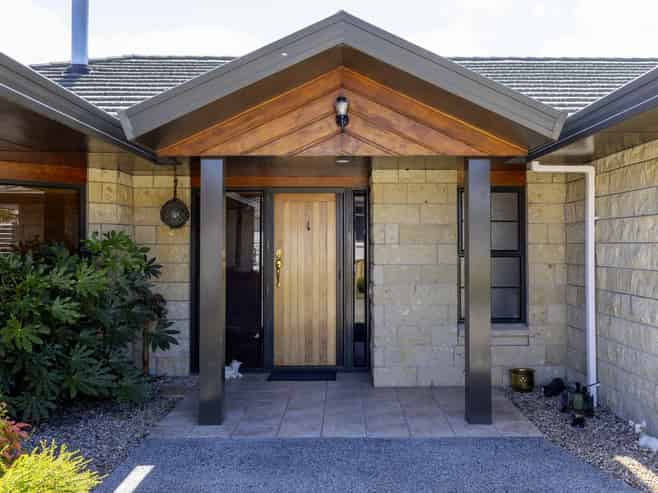 6 Maniapoto Grove, Waipahihi