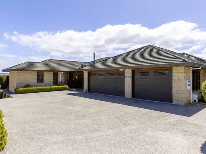 6 Maniapoto Grove, Waipahihi
