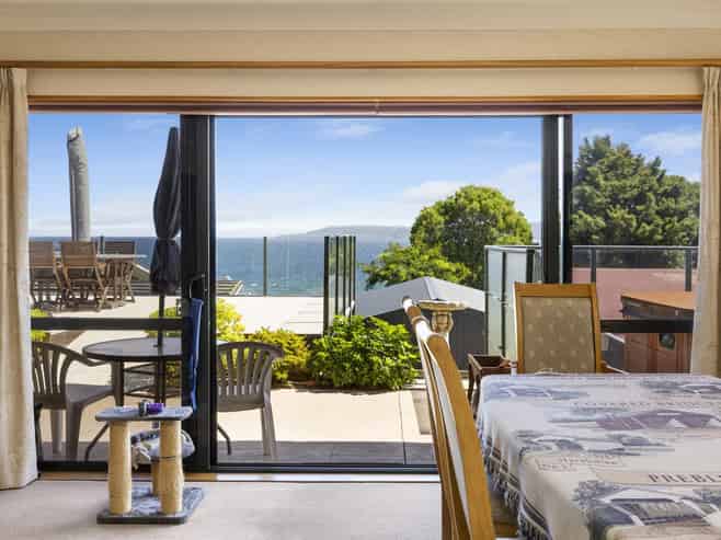 6 Maniapoto Grove, Waipahihi