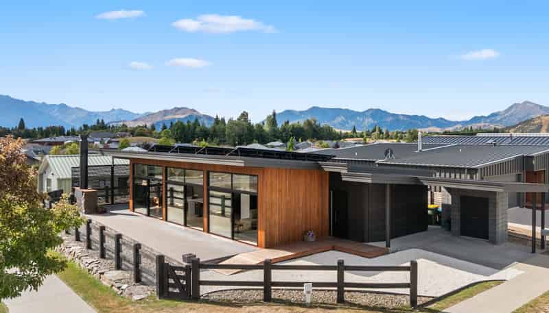 1 Campbell Road, Wanaka