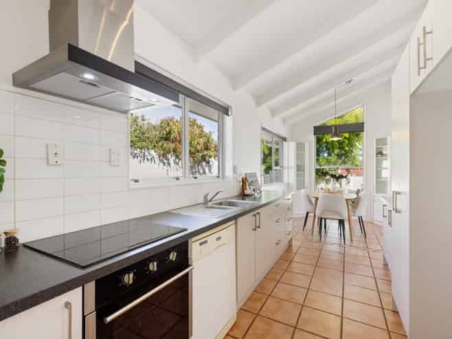 10 Glen Place, Parklands