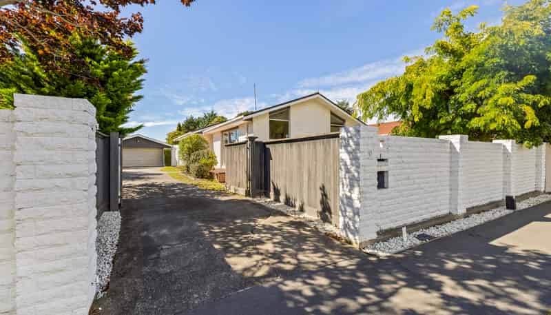 10 Glen Place, Parklands
