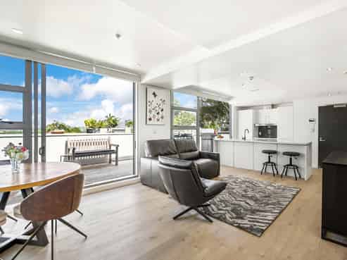 112/16 Huron Street, Takapuna