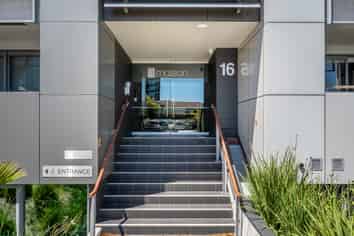 112/16 Huron Street, Takapuna