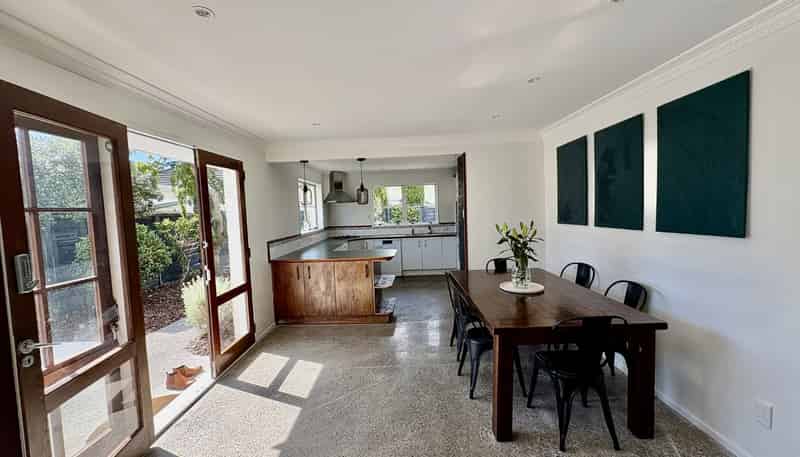 18A Rossiter Avenue, Waterloo