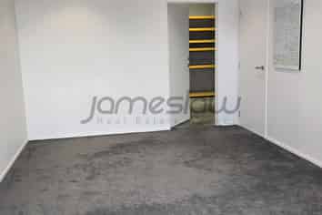 Modern High-Stud Warehouse & Office