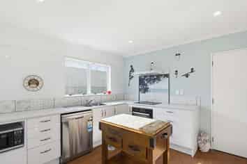 60 Springvale Road, Springvale