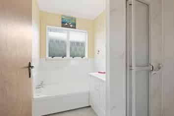 60 Springvale Road, Springvale